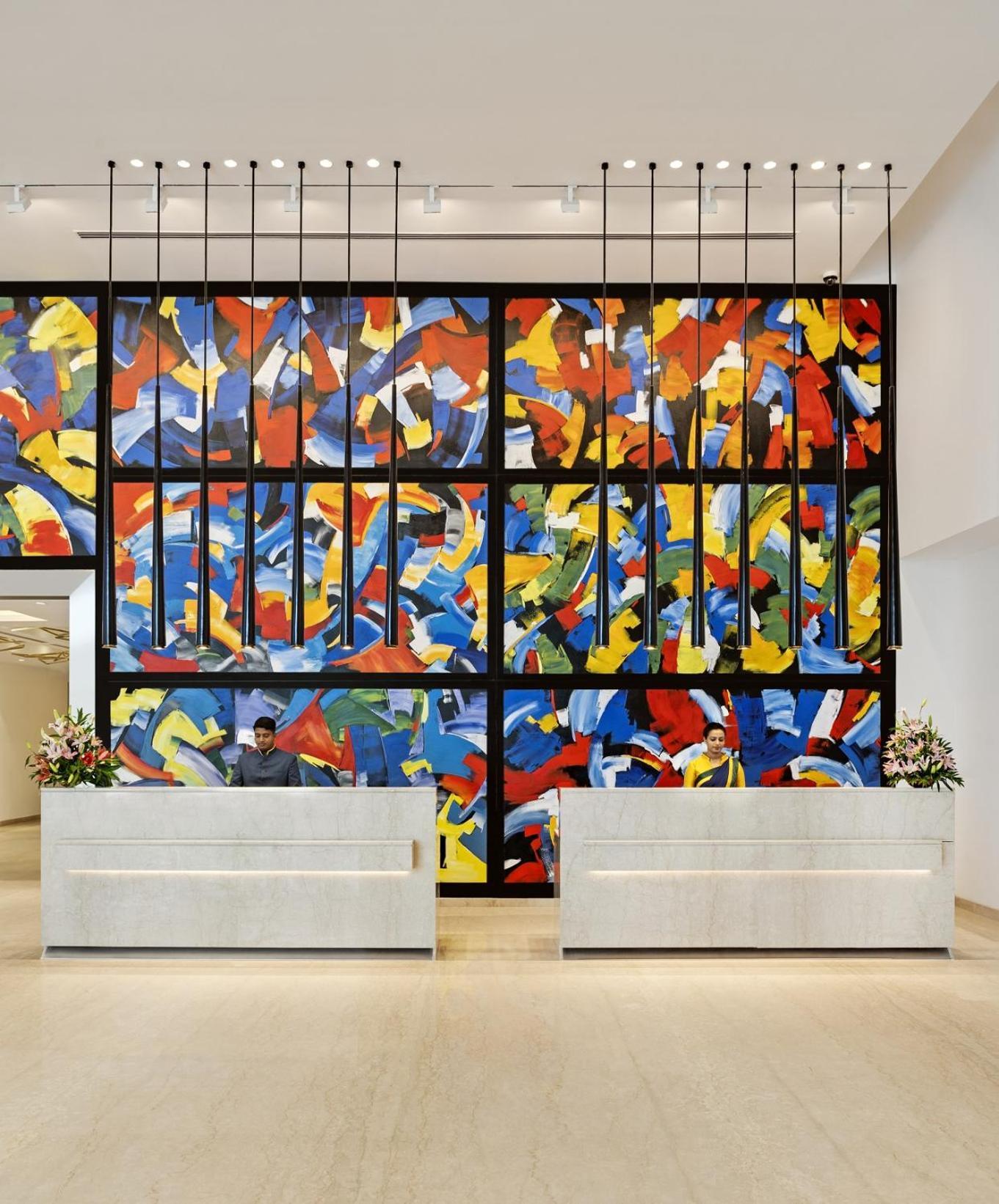 O by Tamara Thiruvananthapuram Exterior foto The lobby of the InterContinental Hotel, Berlin